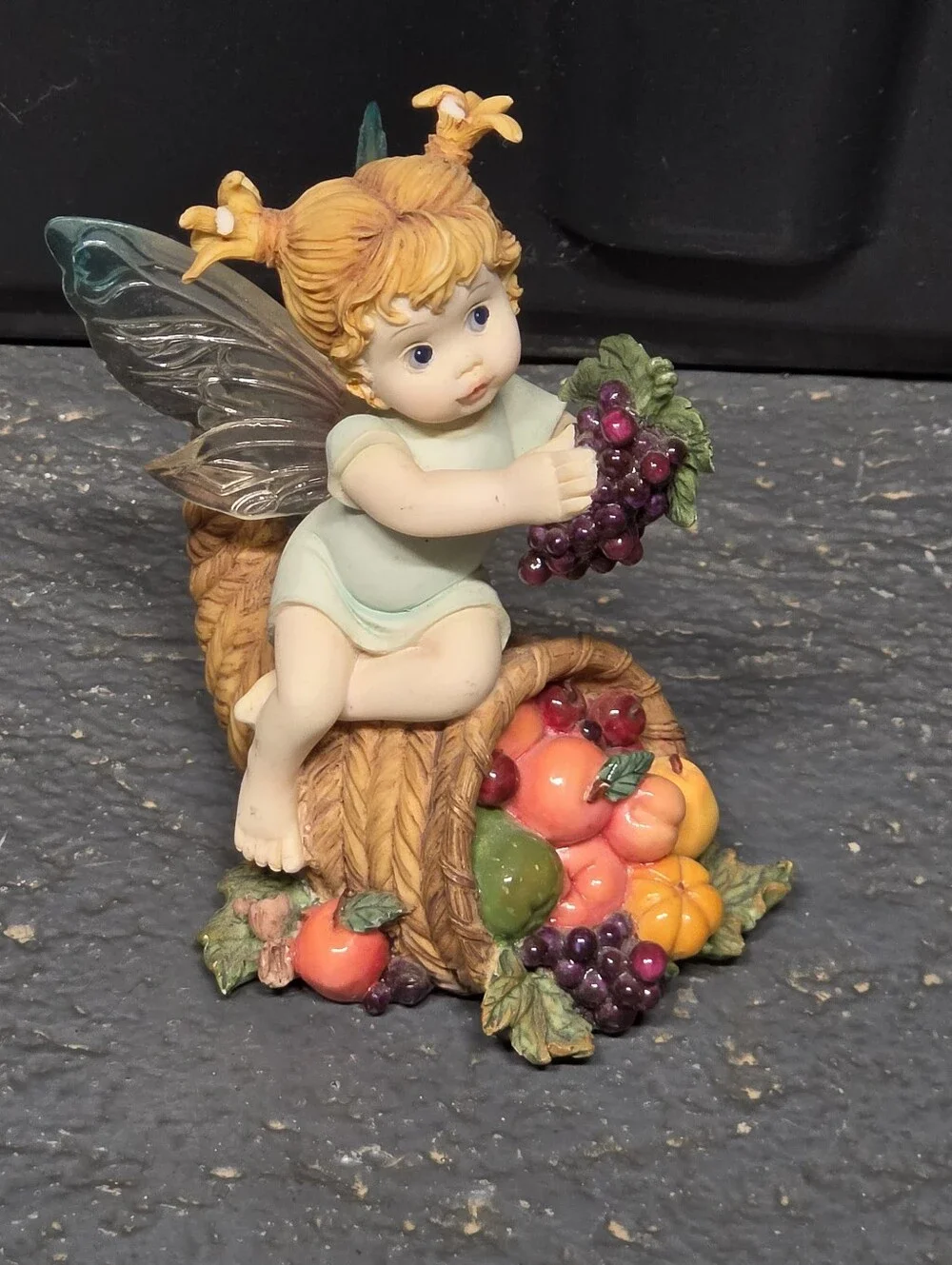 Little Kitchen Fairies- Bounty Fairie- cornucopia - 2003